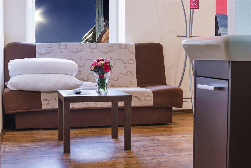 Boutique Hostel Łódź Exteriör bild